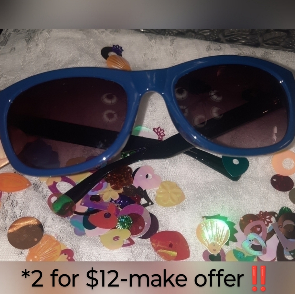 𝅺womens USPA Sunnies With Darker Blue Frames & Black Arms, no scratches!